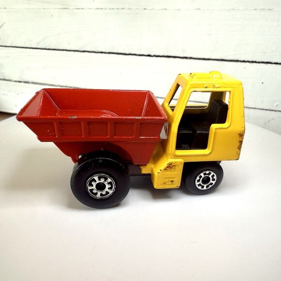 Vintage Matchbox Vehicle Construction Lot - Cement Mixer, Bulldozer, Dump Trucks - Picture 8 of 10